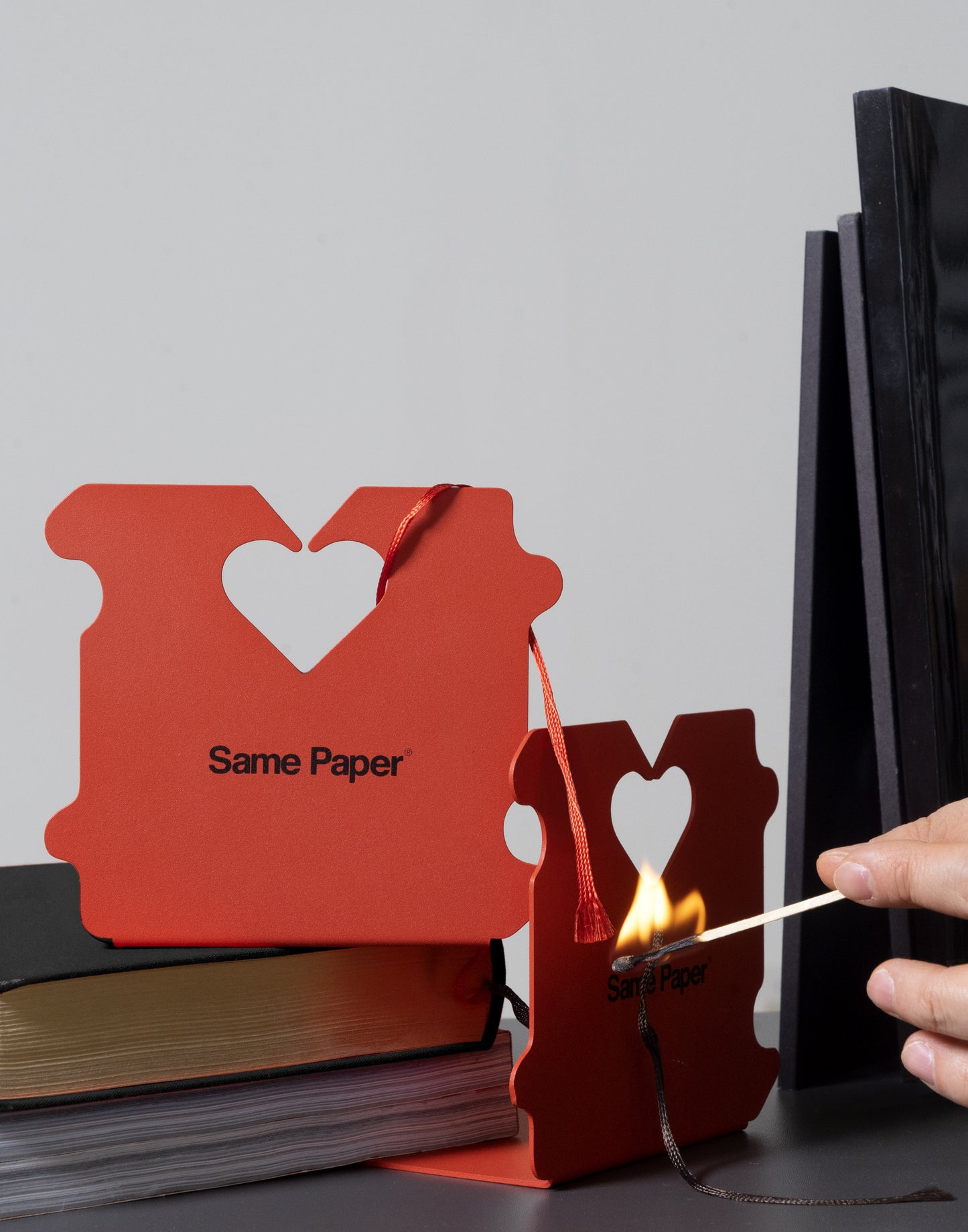 amateur Bread Bookend RED Set 2 in 1